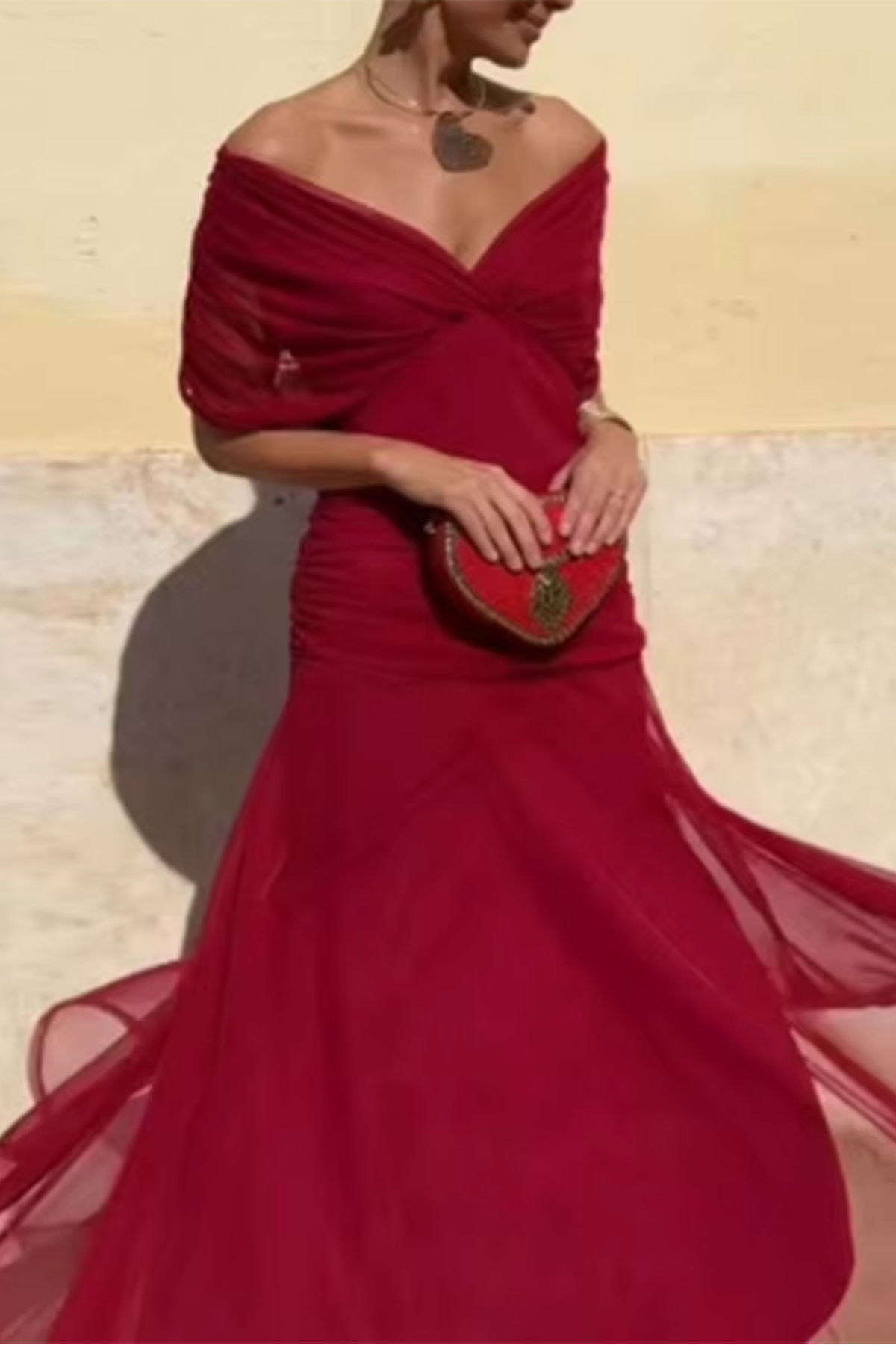 Louisa | Robe Maxi de Fête Élégante à Col V