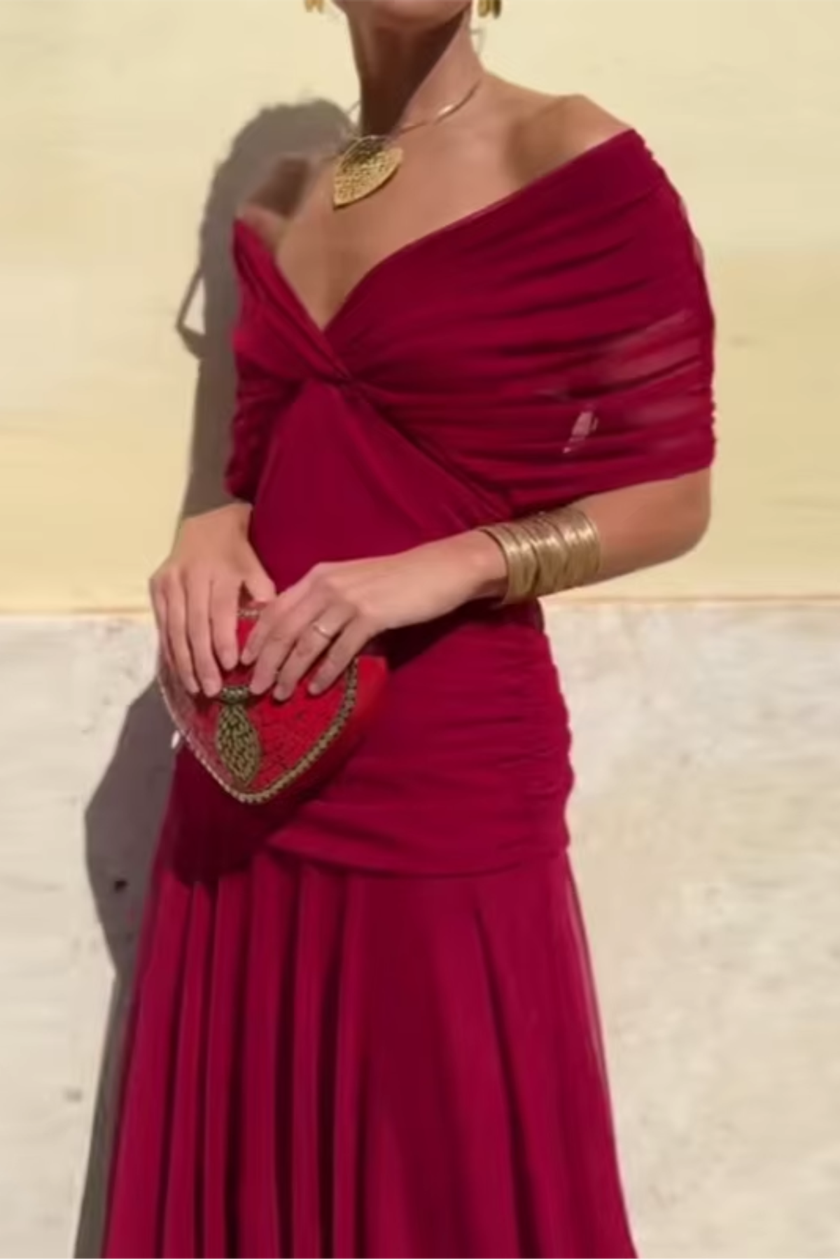 Louisa | Robe Maxi de Fête Élégante à Col V